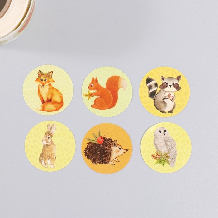 Наклейка бумага Наклейка бумага "Лесные зверята" d=2,5 см 252 шт в рулоне