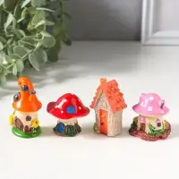 Сувенир полистоун "Домики-грибочки" набор 4 шт 3,5х3,5х5 см