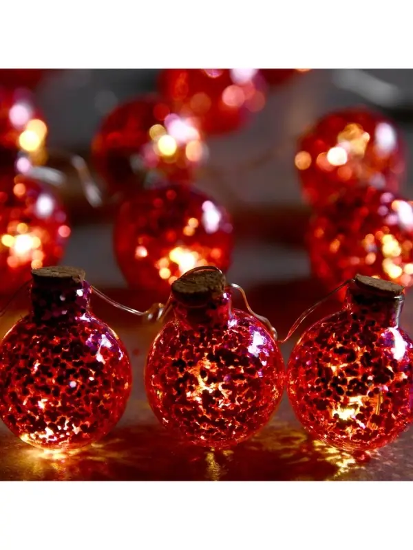 Гирлянда &laquo;Нить&raquo; 1.6 м с насадками &laquo;Шарики с розовым конфетти&raquo;, IP20, серебристая нить, 15 LED, от батареек АА&times;2, свечение тёплое белое