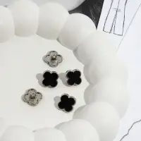 Набор пуговиц на ножке &laquo;Клевер&raquo;, d=13 мм, 5 шт., цвет чёрный/серебряный