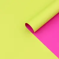 Пленка матовая для цветов и букетов, двусторонняя, желто - зеленый/фиолетовый, 57&times;57 см &plusmn;5% см
