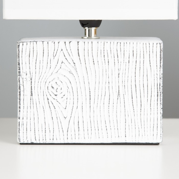 Настольная лампа Настольная лампа "Дивея" Е14 40Вт белый 10х17х29 см RISALUX