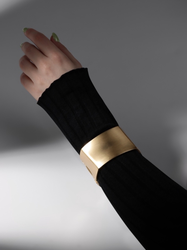 Браслет металл «Манжета» квадратный, цвет золото Браслет металл «Манжета» квадратный, цвет золото