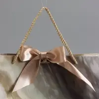 Пакет подарочный "Мрамор" , с бантиком , 35 х 30 х 10 см