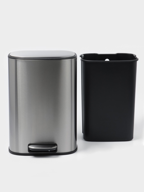 Ведро мусорное с педалью, 12л, нерж. сталь, цвет хром матовый Ведро мусорное с педалью, 12л, нерж. сталь, цвет хром матовый