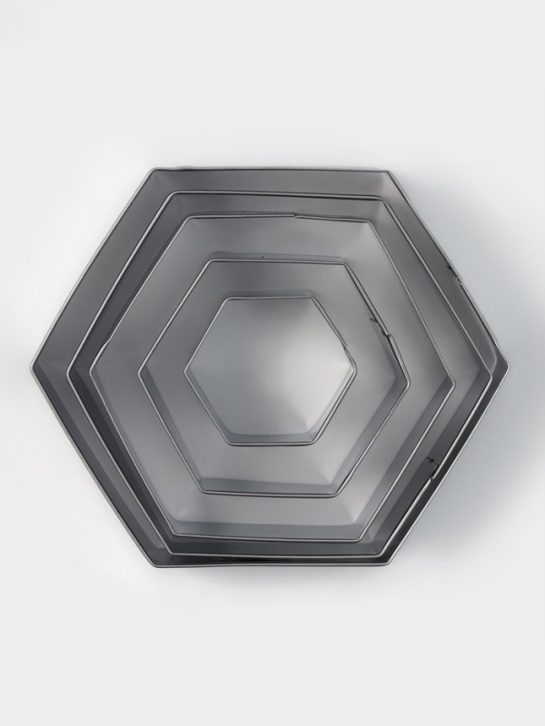 Формы печенья Доляна «Шестиугольник», набор 5 шт., 9.6×8.3×2.5 см, нержавеющая сталь, серебристые Формы печенья Доляна «Шестиугольник», набор 5 шт., 9.6×8.3×2.5 см, нержавеющая сталь, серебристые