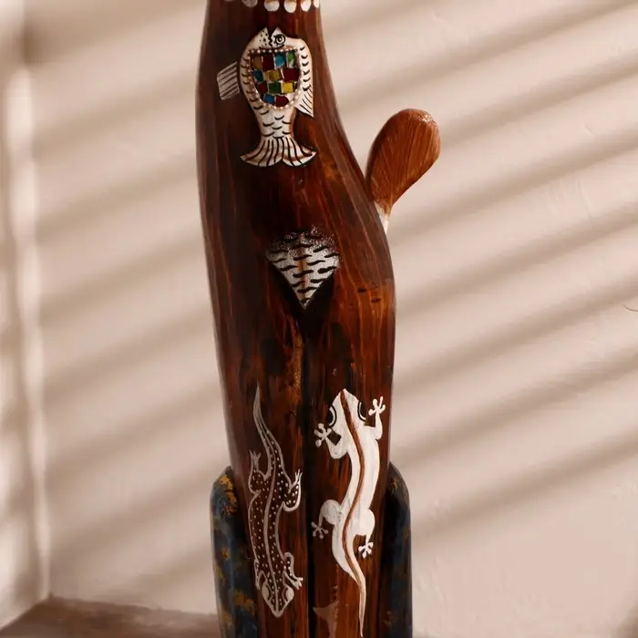 Сувенир дерево "Кошка морская с рыбкой и ящерками" 80х13х7 см