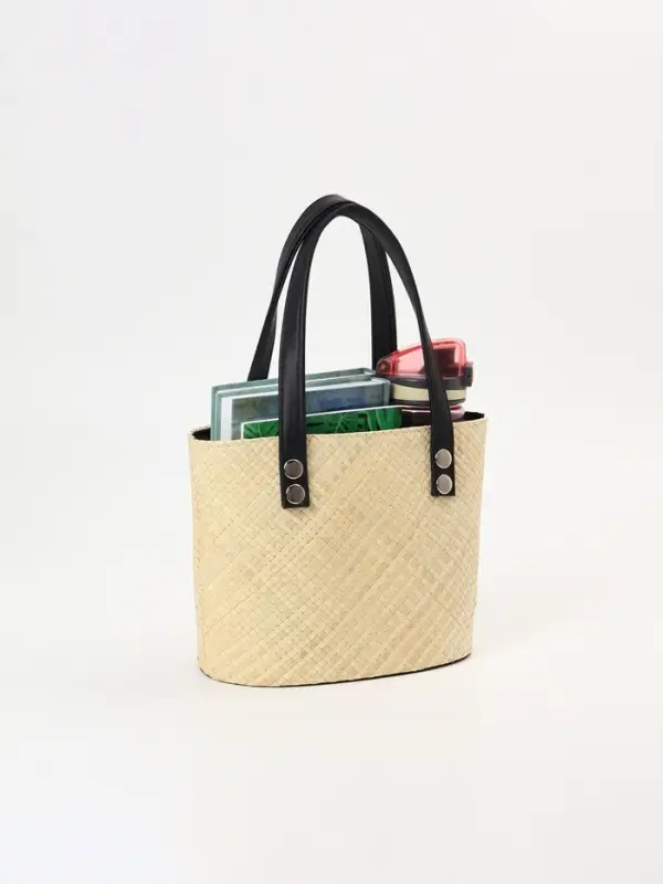 Сумка плетёная из пандана, 23&times;14&times;35 см, бежево-чёрная