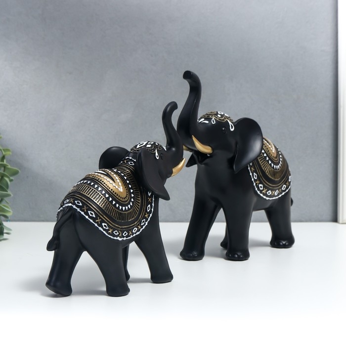 Сувенир полистоун Сувенир полистоун "Индийские чёрные слоны с узором на попоне" н-р 2шт 18х7х17 21,5х8,5х21 см 73555