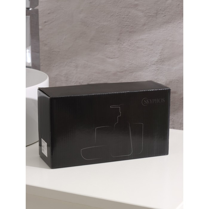 Набор для ванной «Молния», 4 предмета (мыльница, дозатор для мыла 390 мл, 2 стакана), цвет чёрный Набор для ванной «Молния», 4 предмета (мыльница, дозатор для мыла 390 мл, 2 стакана), цвет чёрный