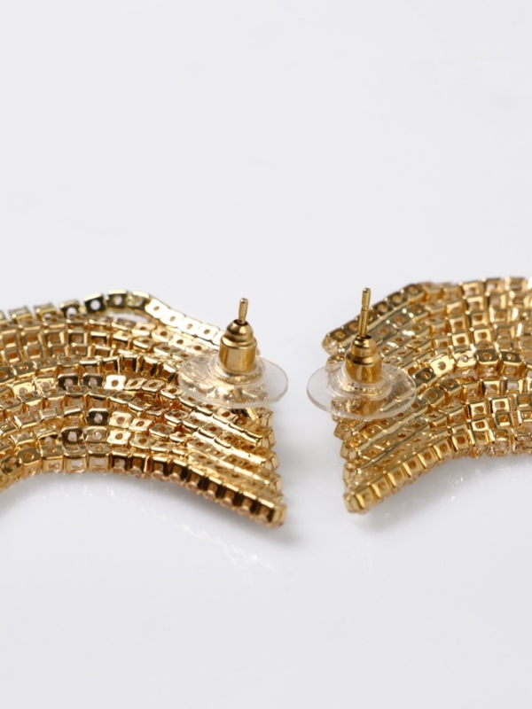 Серьги висячие со стразами «Вечное сияние» лесенка, цвет белый в золоте Серьги висячие со стразами «Вечное сияние» лесенка, цвет белый в золоте