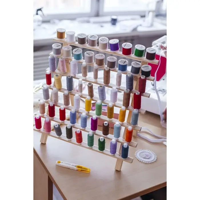 Стойка для ниток на 63 шт., 41&times;38.5 см