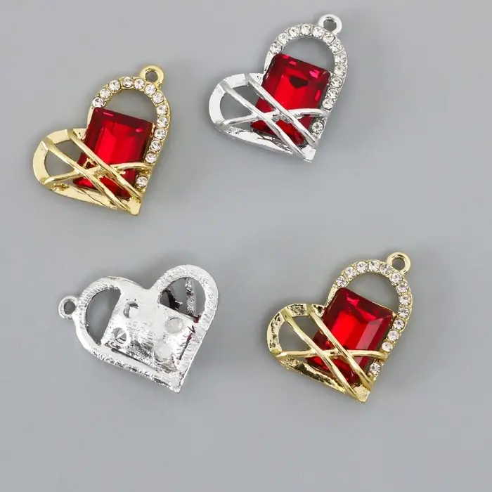 Декор для творчества металл, стразы "Сердце в переплёте" МИКС 2,7х2,2 см