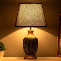 Лампа настольная &laquo;Жилан&raquo;, 1&times;40 Вт, Е14, чёрный/золото, 22&times;22&times;38 см