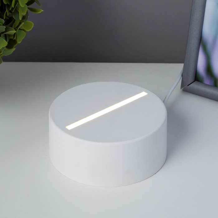 Основание светильника LED 3 режима 3000-6000К USB белый 9,5х9,5х4 см RISALUX Основание светильника LED 3 режима 3000-6000К USB белый 9,5х9,5х4 см RISALUX