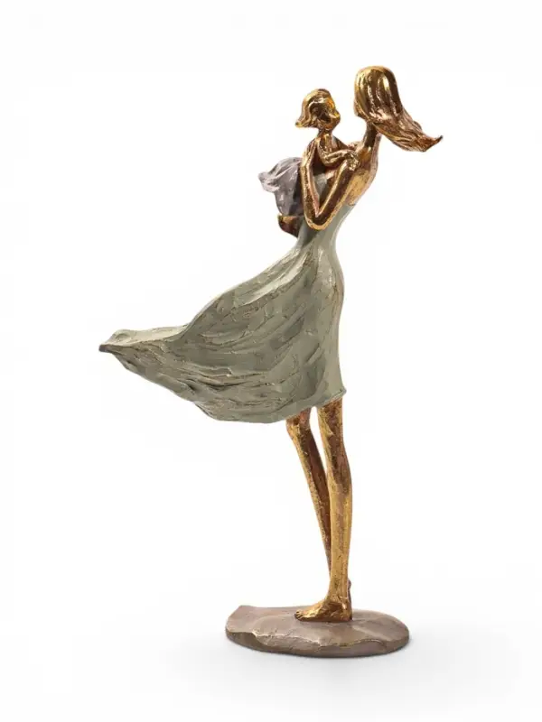Фигурка декоративная &laquo;Мама с дочкой на руках&raquo;, 20&times;8&times;31 см