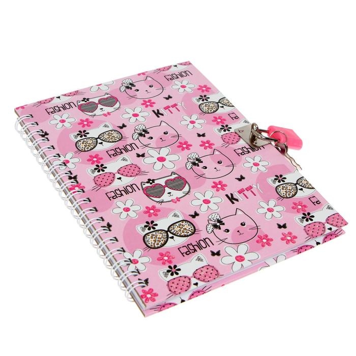 Записная книжка в подарочной коробке, А5, 45 листов, на замке, на гребне, линия, с ручкой, МИКС Записная книжка в подарочной коробке, А5, 45 листов, на замке, на гребне, линия, с ручкой, МИКС