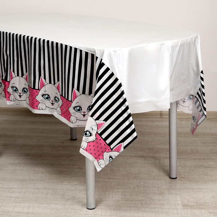 Скатерть одноразовая &laquo;Котенок&raquo;, 137 &times; 180 см
