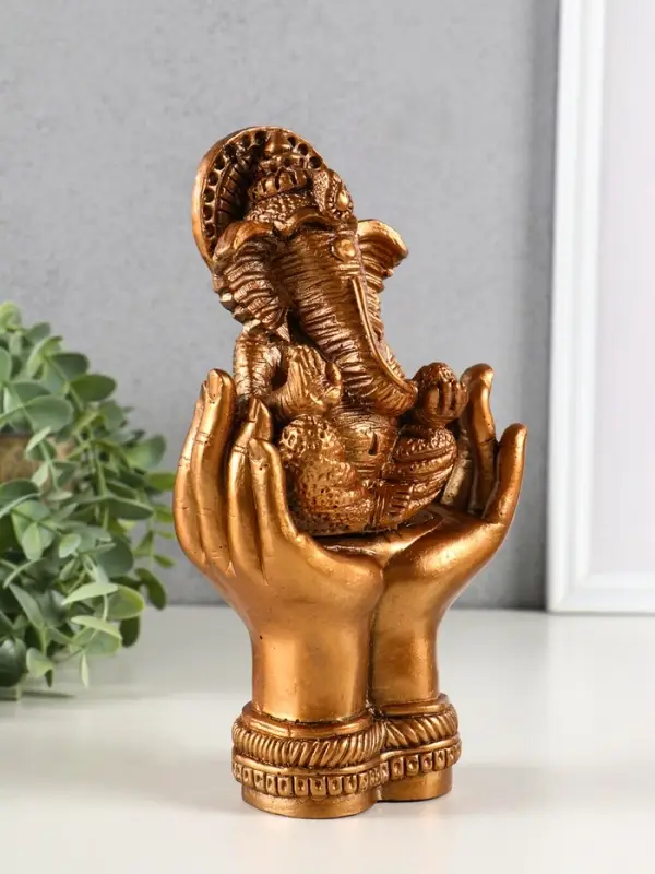 Фигура гипс "Ганеш в руках", высота 21см, бронза