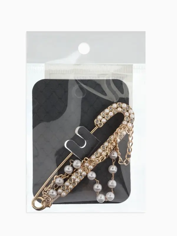 Булавка &laquo;Шик&raquo; в стразах, цепочка, жемчуг, L=7.5 см, цвет белый в золоте