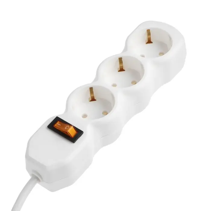 Удлинитель сетевой Luazon Lighting ECO, 3 розетки, 1.5 м, 16 А, 3500 Вт, заземление, выключатель, белый