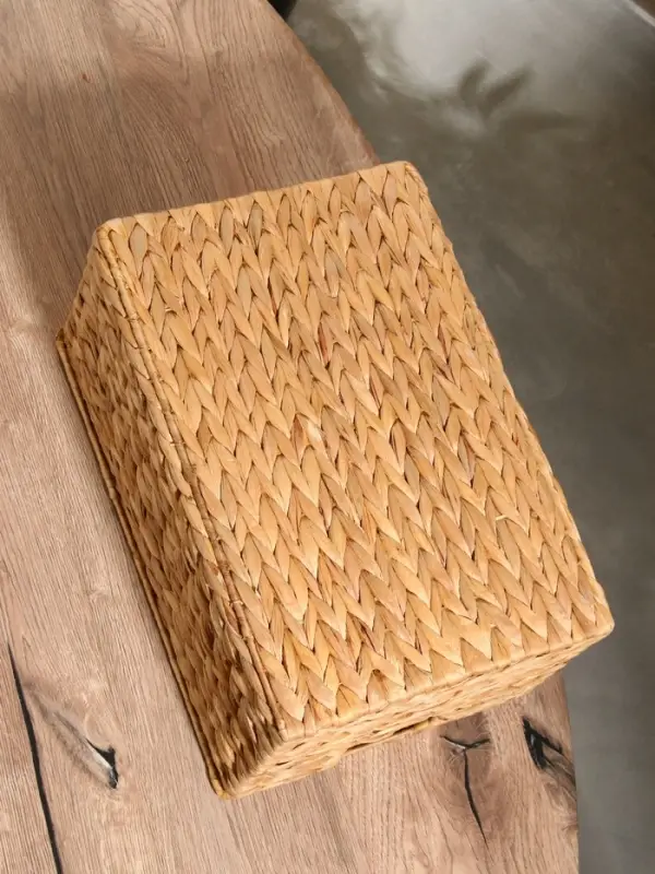 Корзинка прямоугольная с крышкой, 40×25×18 см, водный гиацинт Корзинка прямоугольная с крышкой, 40×25×18 см, водный гиацинт