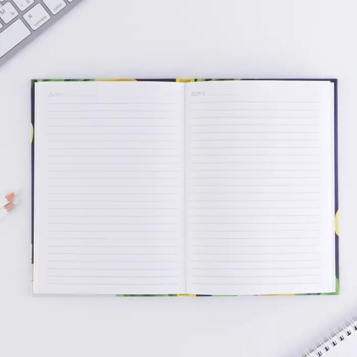 Ежедневник недатированный, А5, 80 л., в подарочной коробке, твердая обложка &laquo;Самому лучшему учителю&raquo;