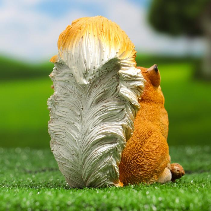 Садовая фигура  Садовая фигура "Белочка с орешками" 17х8,5х16см