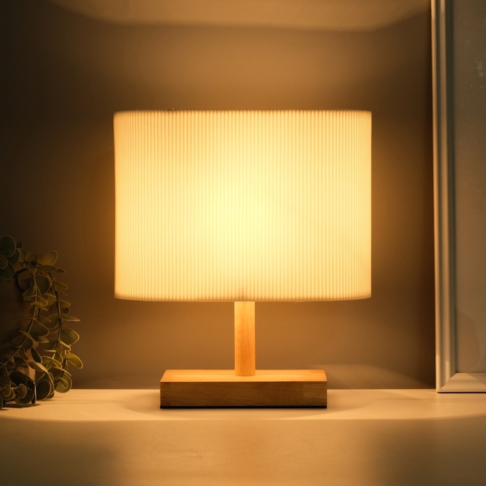 Светильник настольный Светильник настольный "Консул" 1х40Вт Е27 коричневый/бежевый 25х13х29см