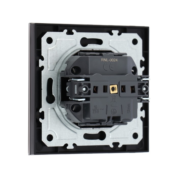 Розетка одноместная TOT Glossy Glass, 16 А, скрытая, с з/к, стекло, черная Розетка одноместная TOT Glossy Glass, 16 А, скрытая, с з/к, стекло, черная