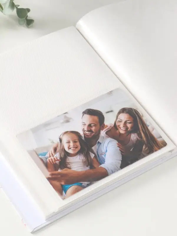 Фотоальбом на 200 фото 10&times;15 см &laquo;Зверята-шпионы&raquo;, 22.5&times;18&times;5 см