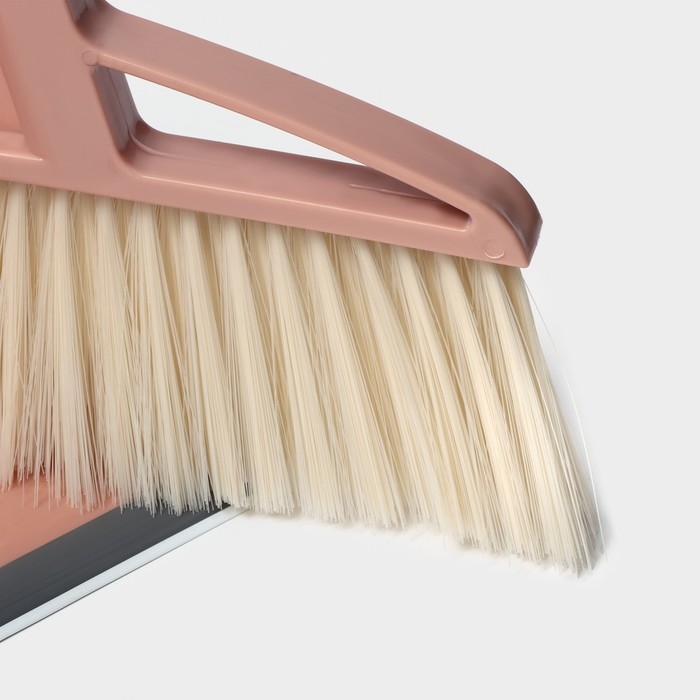 Щётка для пола Доляна: щётка 23×88 см, совок 26×26×73 см, цвет бежевый Щётка для пола Доляна: щётка 23×88 см, совок 26×26×73 см, цвет бежевый