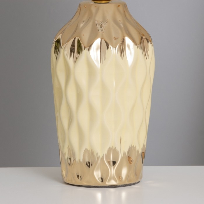 Лампа настольная Лампа настольная "Наталия" 1х40Вт Е14 бежевый/золото 24х24х40см