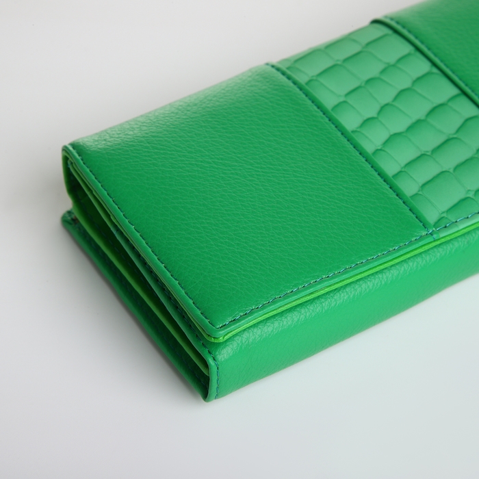 Кошелёк женский на магните, цвет зелёный Кошелёк женский на магните, цвет зелёный
