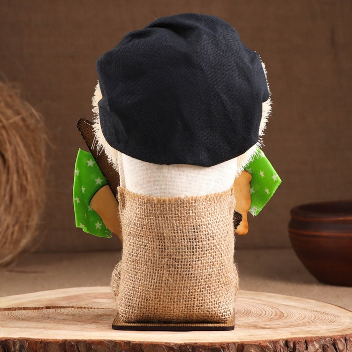 Оберег-домовой Оберег-домовой "Кузя в кепке, с гуслями", 21х15х11 см МИКС