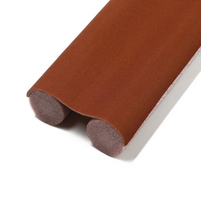 Защита от сквозняка и пыли ТУНДРА, 95х10 см, цвет коричневый Защита от сквозняка и пыли ТУНДРА, 95х10 см, цвет коричневый