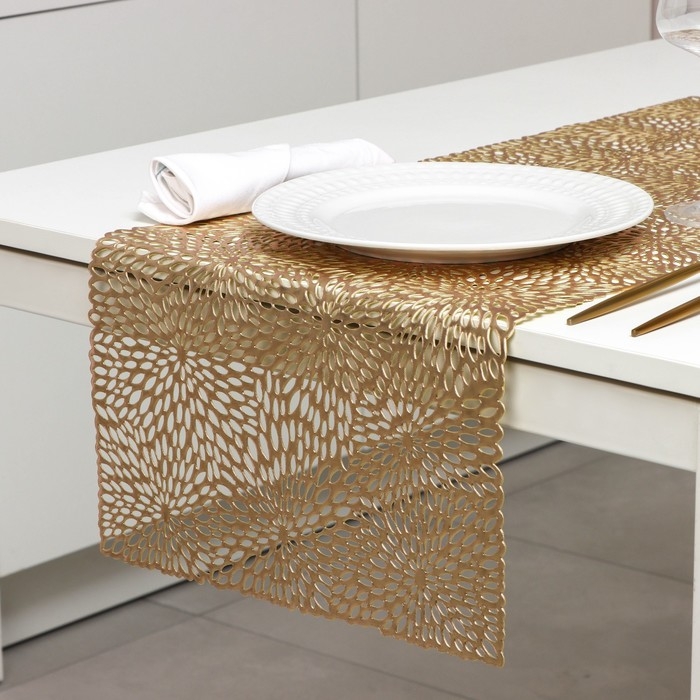 Дорожка на стол Доляна &laquo;Астры&raquo;, 90&times;35 см, цвет золото