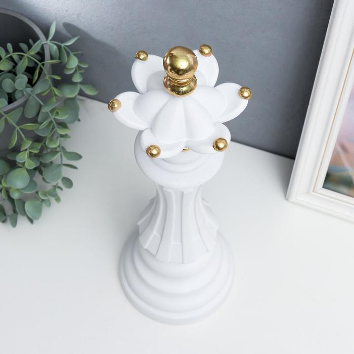 Сувенир полистоун  Сувенир полистоун "Шахматная фигура - Ферзь" белый с золотом 37х12х12 см