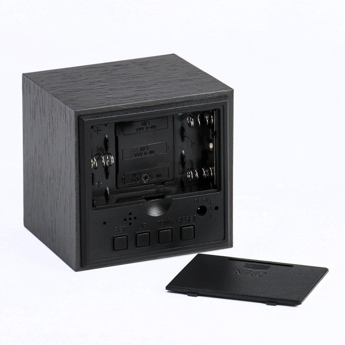 Часы - будильник электронные Часы - будильник электронные "Цифра" настольные с термометром, деревянные, 6.5 см, ААА, USB