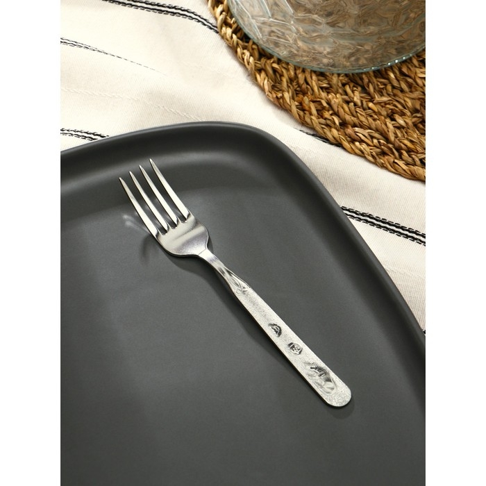 Вилка столовая детская «Колобок», h=15 см, толщина 1,5 мм, цвет серебряный Вилка столовая детская «Колобок», h=15 см, толщина 1,5 мм, цвет серебряный