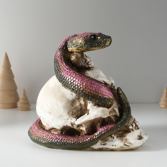 Сувенир полистоун свет Сувенир полистоун свет "Череп со змеёй" 19,5х14,5х17,5 см