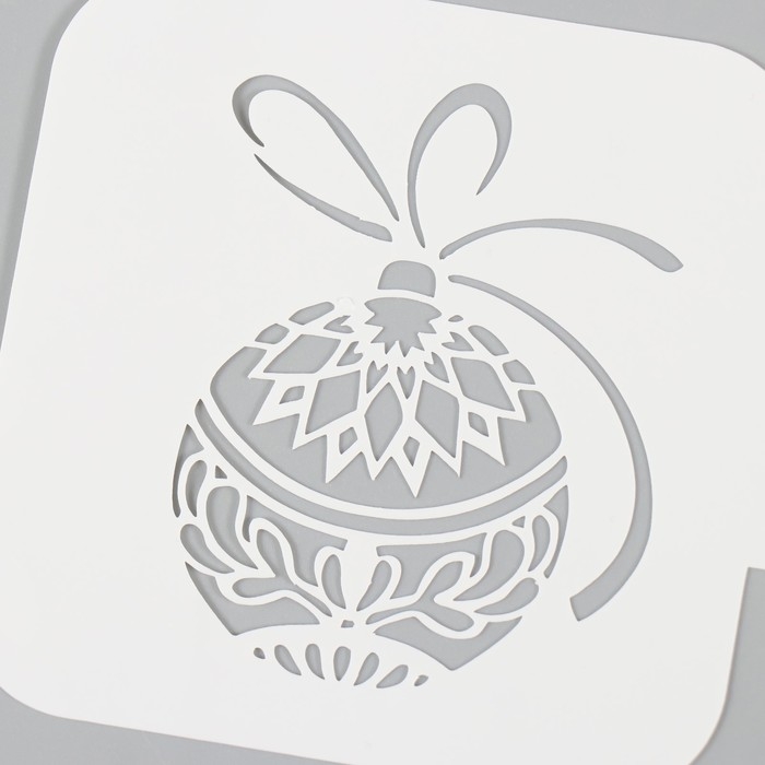 Трафарет пластиковый Трафарет пластиковый "Новогодний шар", размер 9х9 см