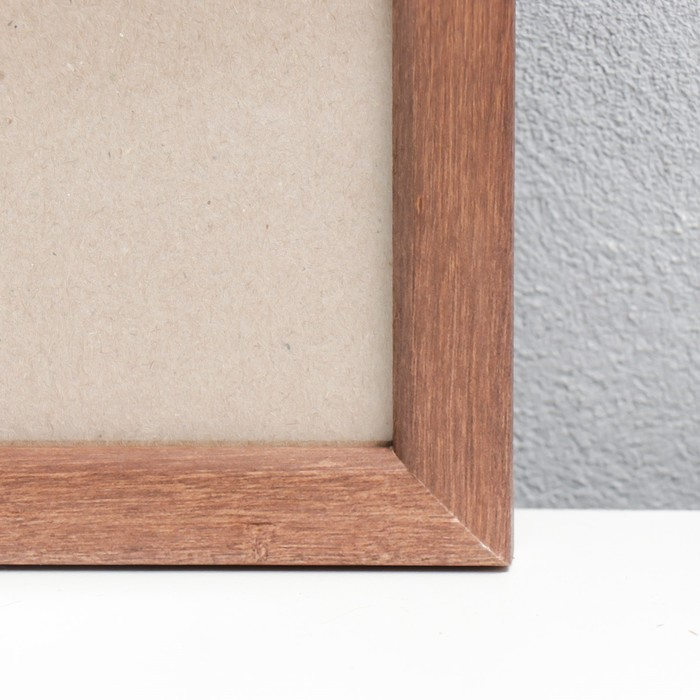 Фоторамка сосна с19 орех 50х70 см (пластиковый экран) Фоторамка сосна с19 орех 50х70 см (пластиковый экран)