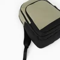 Рюкзак, 27*14*38,5 см, 2 отд 3н/карм, Комби, Водонепрон. дно, зеленый/черн