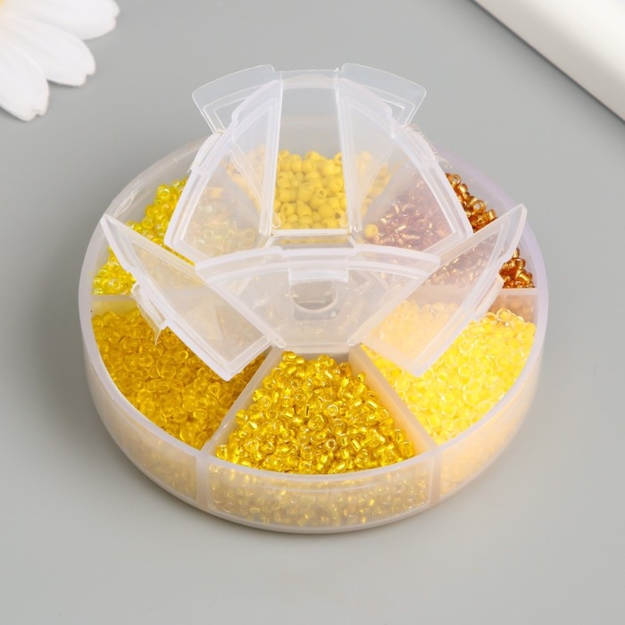 Бисер стекло 8/0 (3 мм) в шкатулке  Бисер стекло 8/0 (3 мм) в шкатулке "Жёлтый" 6 цветов х 10  гр 8х8х2 см