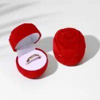 Футляр под кольцо, серёжки &laquo;Роза&raquo;, без листьев, бархатный, 4.5&times;3.5 см, красный