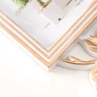 Фоторамка пластик на 5 фото 10х15, 13х13, 13х18 "Старое дерево" белая с золотом 46,5х37,5 см   10962