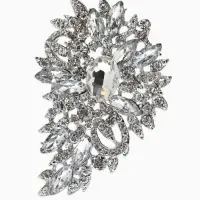 Брошь "Императрица" льдинки в цветке, цвет белый в серебре