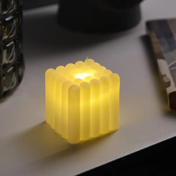 Светодиодная фигура &laquo;Куб&raquo; 5&times;5 см, от батареек AG13&times;3, свечение тёплое белое