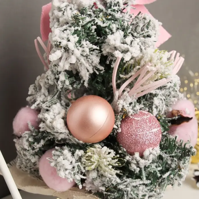 Искусственная ёлка настольная &laquo;Зимнее волшебство. Сюрприз в мешочке&raquo;, 31&times;17 см, розовая